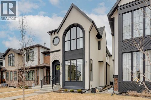 2810 26 St Sw, Calgary, AB, T3E2B2 | Card Image