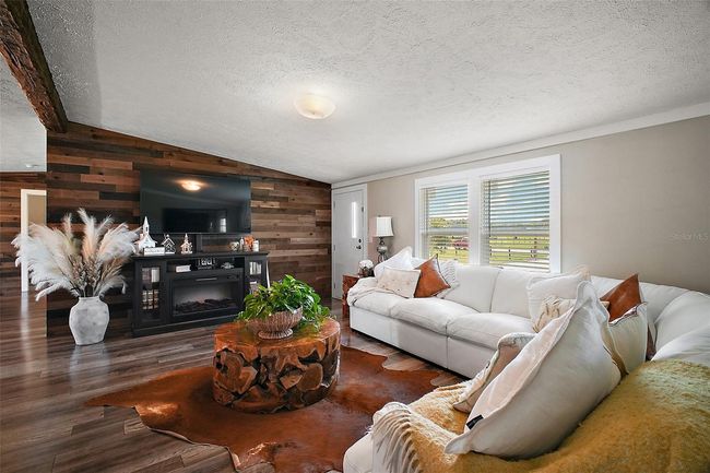 8507 Strawberry Fields Ct, House other with 4 bedrooms, 2 bathrooms and null parking in HOWEY IN THE HILLS FL | Image 14