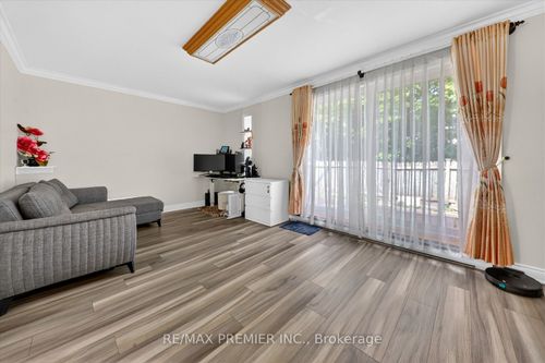 48-85 Driftwood Avenue, North York, ON, M3N2M7 | Card Image