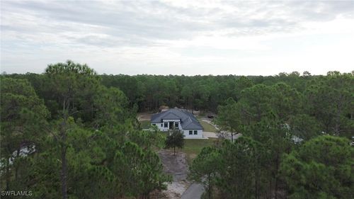 570 31st St Nw, NAPLES, FL, 34120-1770 | Card Image