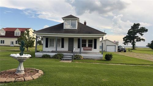 1978 Jenkins Neck Road, Hayes, VA, 23072 | Card Image