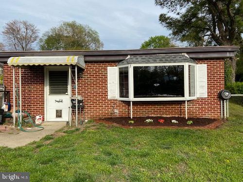 7678 Berry Dr, PASADENA, MD, 21122-1902 | Card Image