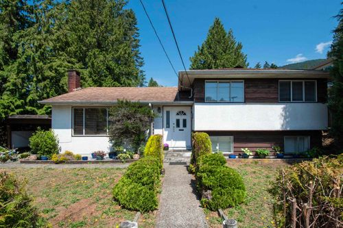 944 Handsworth Rd, North Vancouver, BC, V7R2A3 | Card Image