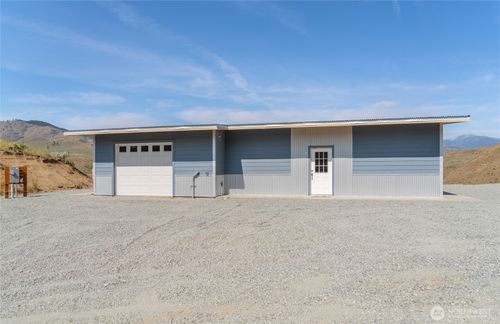 2 Island View Ln, Methow, WA, 98834 | Card Image