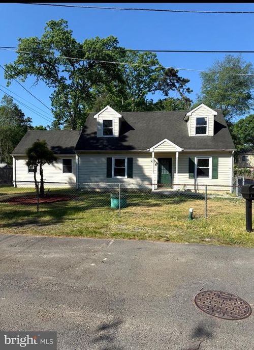 30 Chandler St, BROWNS MILLS, NJ, 08015-4206 | Card Image