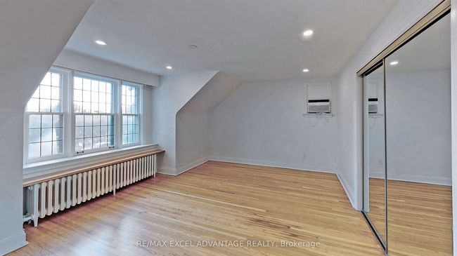2 Sandringham Dr, House other with 4 bedrooms, 3 bathrooms and 6 parking in North York ON | Image 30