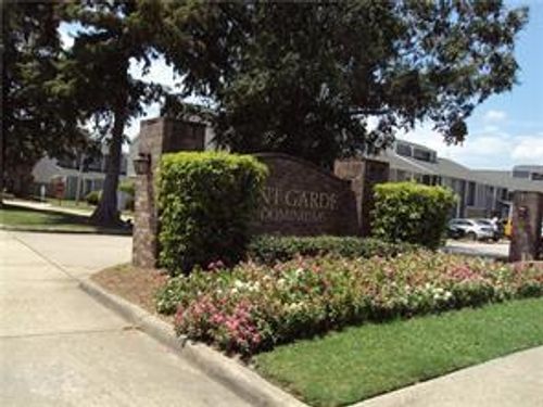 176-176 Avant Garde Cir, Kenner, LA, 70065-6275 | Card Image