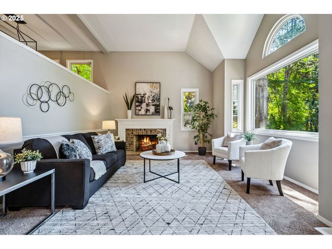 Living Room | Image 4