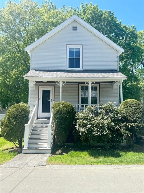 12 Curve St, Lexington, MA, 02420-3906 | Card Image
