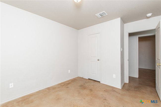 6903 Oliver Loving Dr, House other with 5 bedrooms, 3 bathrooms and null parking in Killeen TX | Image 25