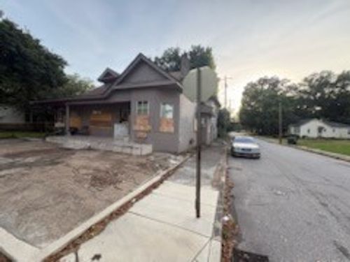 921 E Parkway S, Memphis, TN, 38104 | Card Image