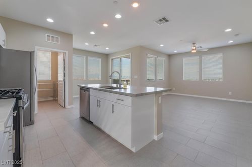 unit-305-11236 Rainbow Peak Ave, Las Vegas, NV, 89135-3607 | Card Image