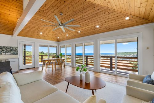 1709 Iwi Way, Honolulu, HI, 96816-3826 | Card Image