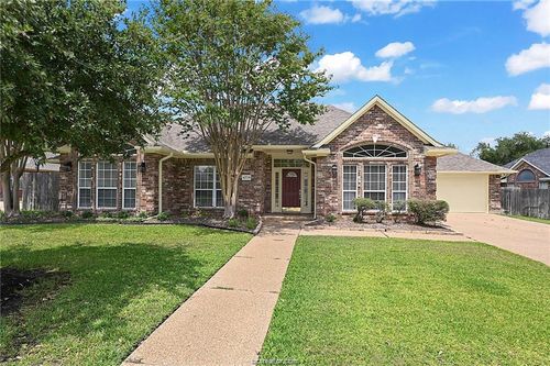 4709 Shoal Creek Dr, College Station, TX, 77845-4410 | Card Image