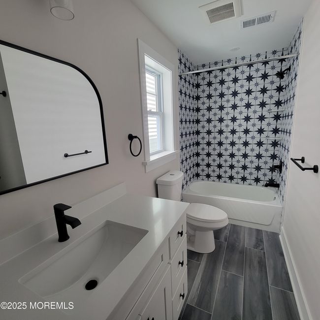 218 Sumner Ave, House other with 5 bedrooms, 4 bathrooms and null parking in Seaside Heights NJ | Image 8