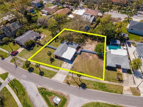 27 Park Ave, TARPON SPRINGS, FL, 34689-2507 | Card Image
