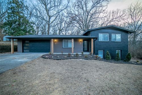 1647 E Carolyn Dr, Fayetteville, AR, 72701-2510 | Card Image