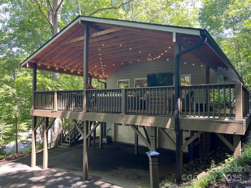 27 Walker Cove Rd, Black Mountain, NC, 28711-8715 | Card Image