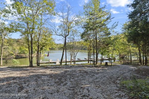 661 Pine Hurst Bay, Clarkson, KY, 42726-8283 | Card Image