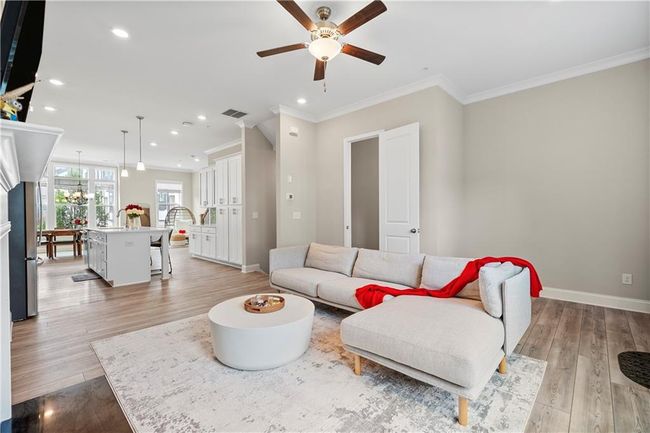 945 Catamaran Ct, Townhouse with 3 bedrooms, 4 bathrooms and null parking in Alpharetta GA | Image 16