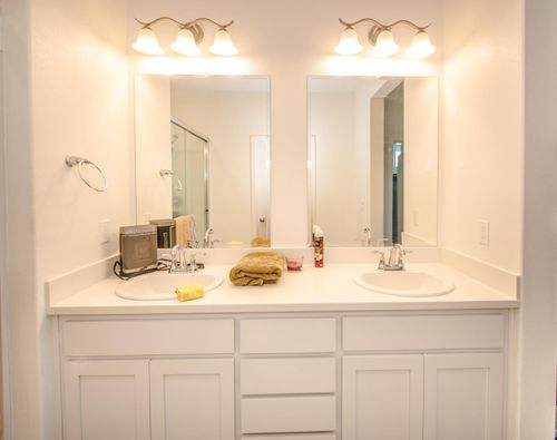 2270 Monte Cassino Lane, Sacramento, CA, 95825 | Card Image