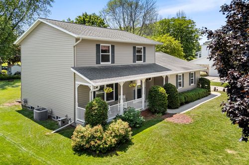 3409 Barkwood Lane, Manitowoc, WI, 54220 | Card Image