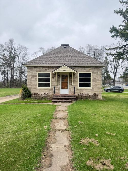 1109 Royalton Street, WAUPACA, WI, 54981 | Card Image