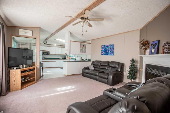11008 103 Street, House other with 3 bedrooms, 2 bathrooms and 2 parking in High Level AB | Image 5
