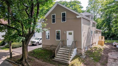 41 Adams St, Fairhaven, MA, 02719-3954 | Card Image