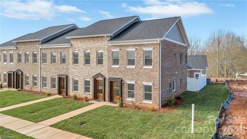 2111 24th Street Ln Se, Hickory, NC, 28602-8794 | Card Image