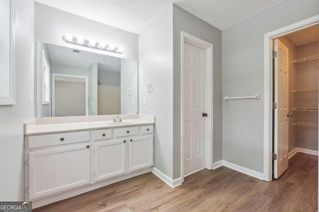 827 Mountain View Dr, House other with 4 bedrooms, 4 bathrooms and 4 parking in Stone Mountain GA | Image 15