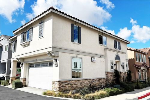 1-15275 Ridge Lane, Fontana, CA, 92336 | Card Image