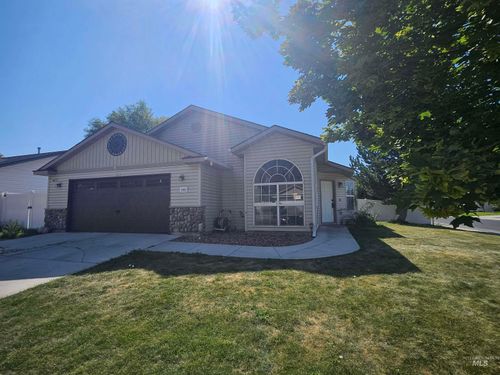 562 Picabo Dr, Twin Falls, ID, 83301-5468 | Card Image