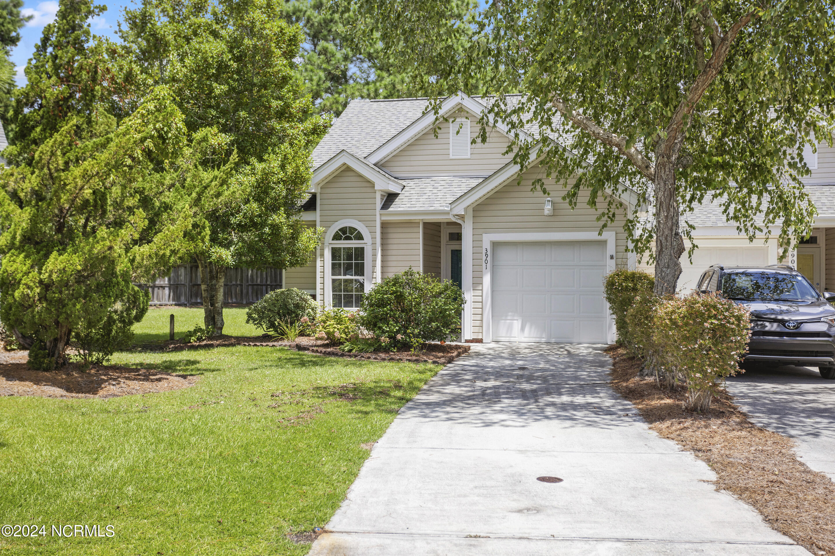 Mayfield Ct, Wilmington, NC 28412
