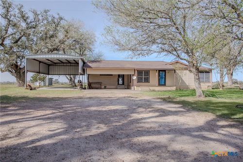 968 State Highway 95, Yoakum, TX, 77995 | Card Image
