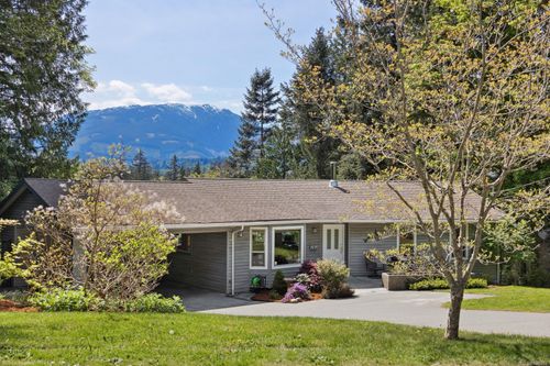 7741 Tozer Rd, Fanny Bay, BC, V0R1W0 | Card Image
