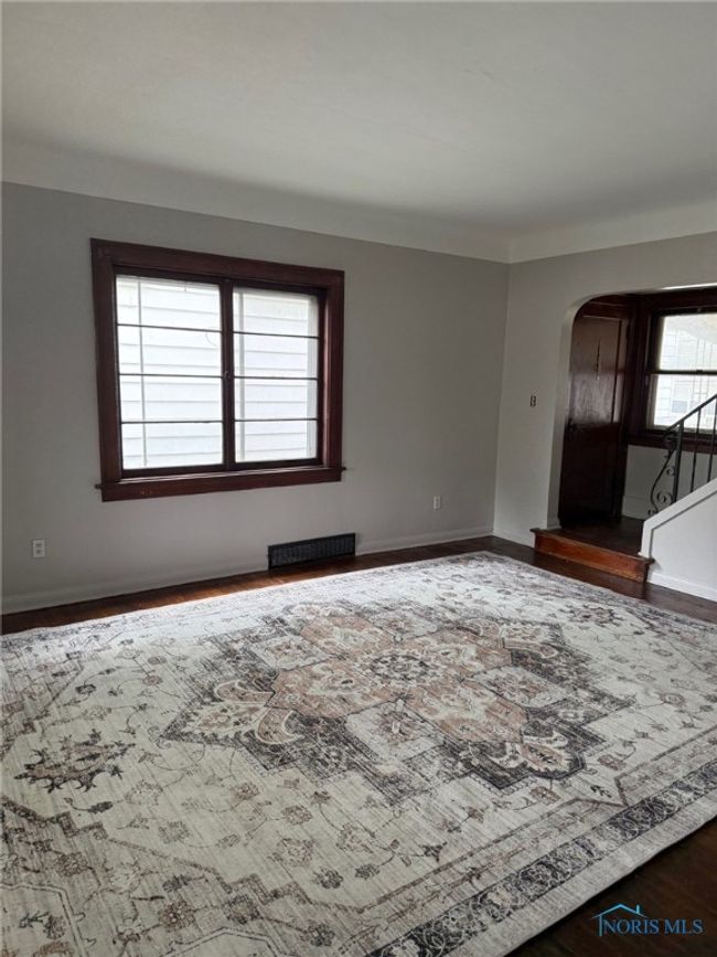 New flooring & paint, new windows | Image 10