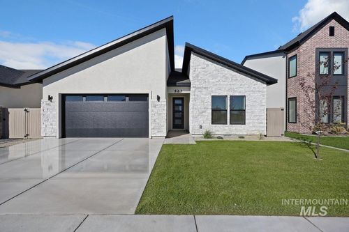 523 Canyon Falls Dr, Twin Falls, ID, 83301-3033 | Card Image