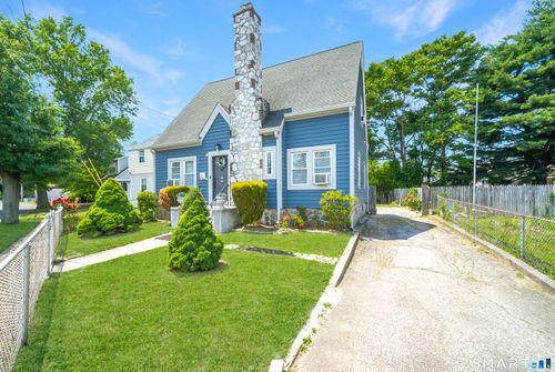 199 Woodend Rd, Stratford, CT, 06615-6937 | Card Image