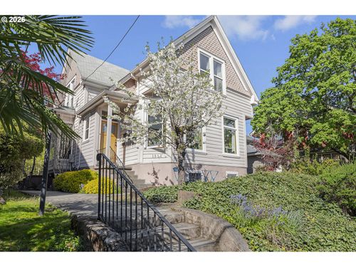 1511 Ne Tillamook St, Portland, OR, 97212-4461 | Card Image