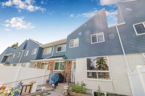64-4769 Hubalta Rd Se, Calgary, AB, T2B2N9 | Card Image