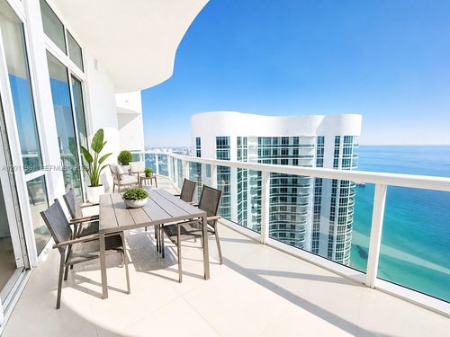 4303-15901 Collins Ave, Sunny Isles Beach, FL, 33160-4719 | Card Image