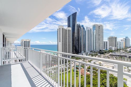 apt-2406-210 174th St, Sunny Isles Beach, FL, 33160-3363 | Card Image