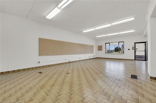 104 - 8268 20 Highway, Home with 0 bedrooms, 0 bathrooms and 20 parking in Smithville ON | Image 15