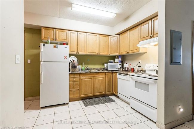101 - 253 Lester St, House attached with 5 bedrooms, 2 bathrooms and null parking in Waterloo ON | Image 11