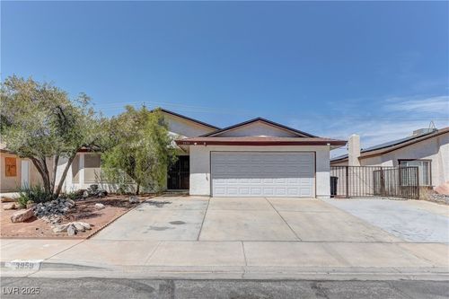 3959 Avila St, Las Vegas, NV, 89103-2006 | Card Image