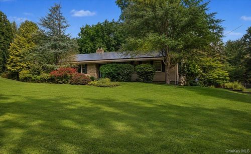 27 Reed Rd, Wappingers Falls, NY, 12590-5537 | Card Image