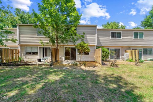 apt-c10-220 Elizabeth Street, Chapel Hill, NC, 27514 | Card Image