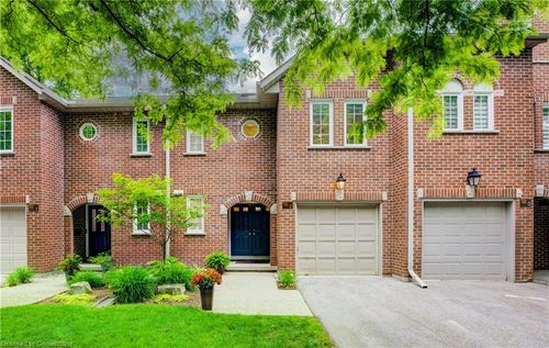 2-52 Allen St W, Waterloo, ON, N2L6H3 | Card Image