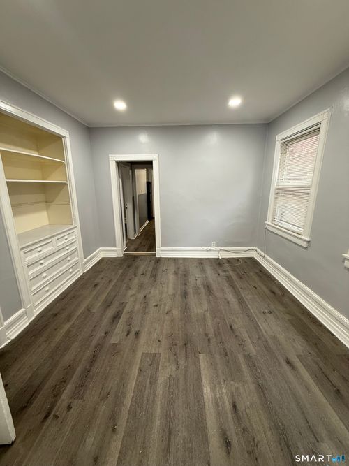 378 Bond St, Bridgeport, CT, 06610-2204 | Card Image
